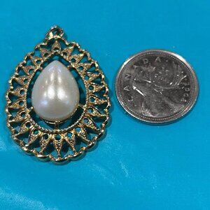 Sarah Coventry Brooch Faux Pearl Signed Pendant Vintage